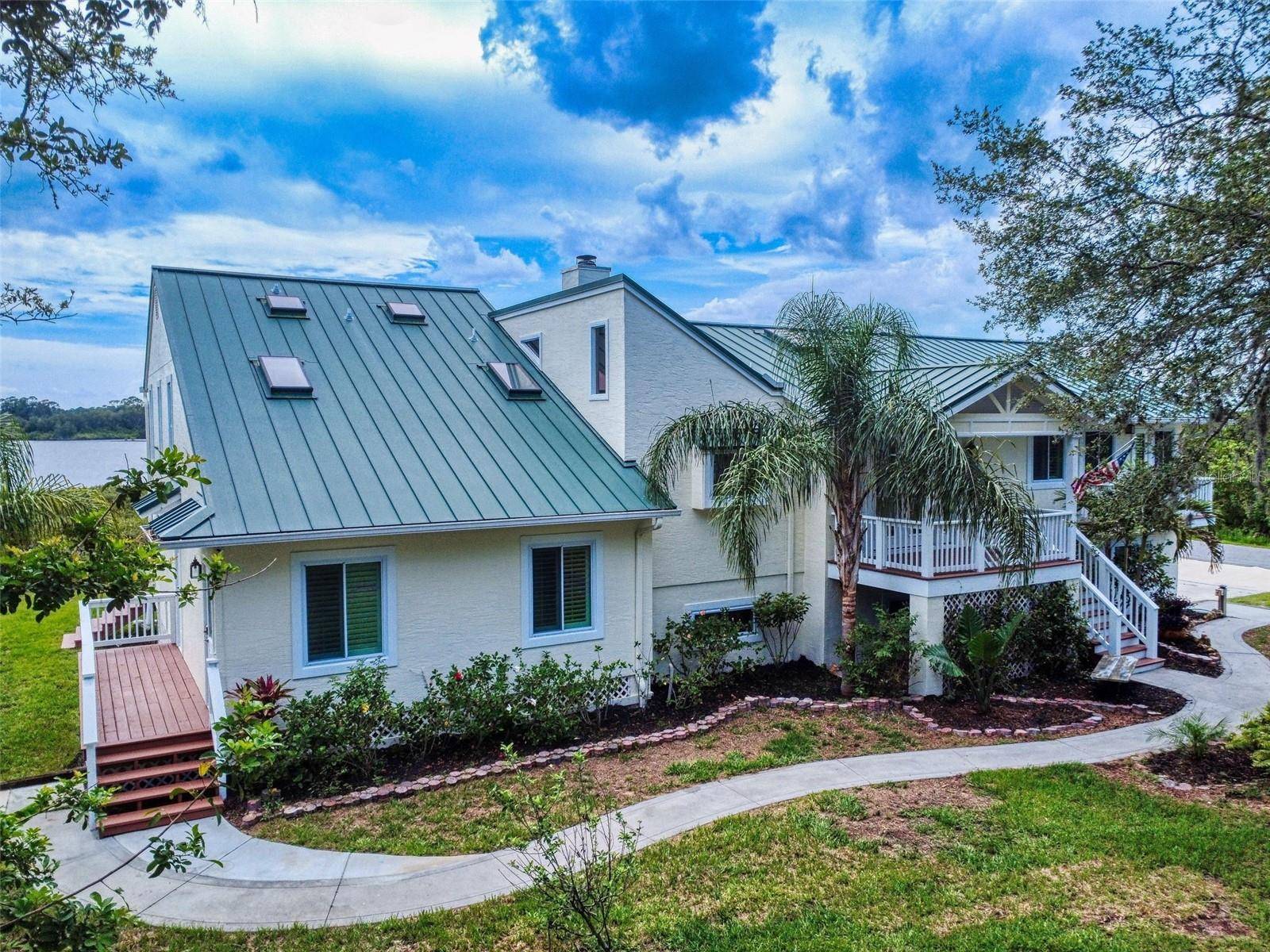 New Smyrna Beach, FL 32168,2950 SUNSET DR