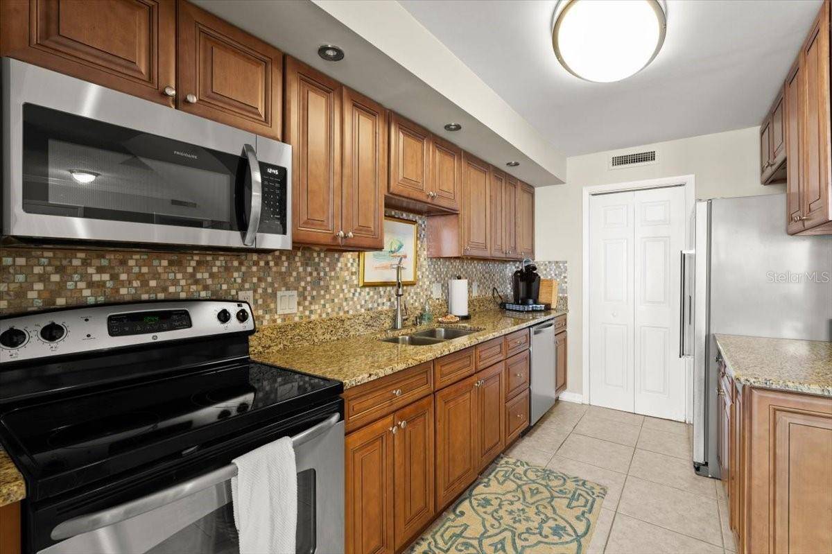 Ormond Beach, FL 32176,901 S ATLANTIC AVE #202