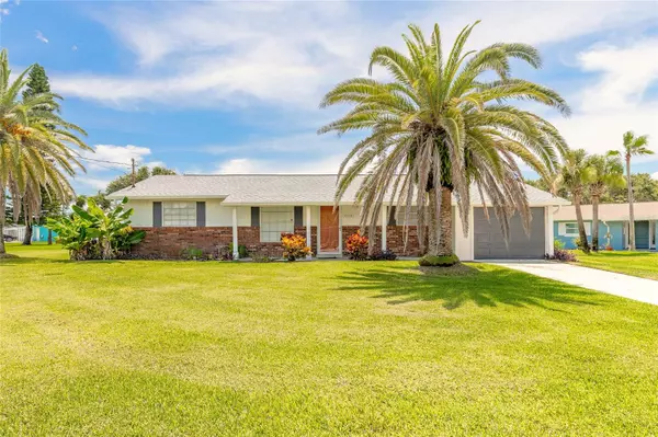 809 E 27TH AVE, New Smyrna Beach, FL 32169