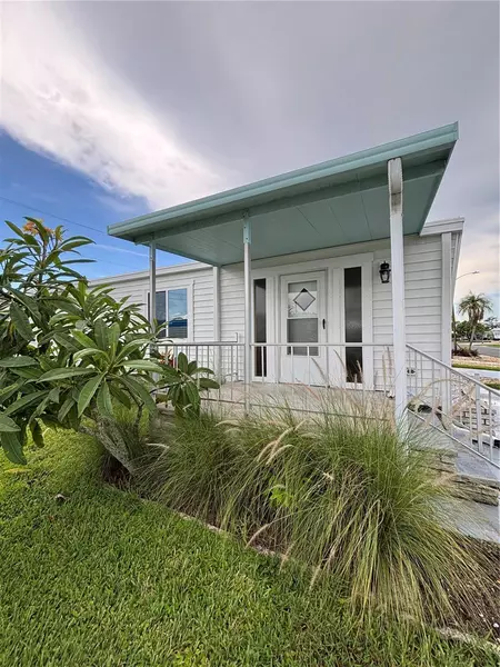 210 49TH AVE W, Bradenton, FL 34207