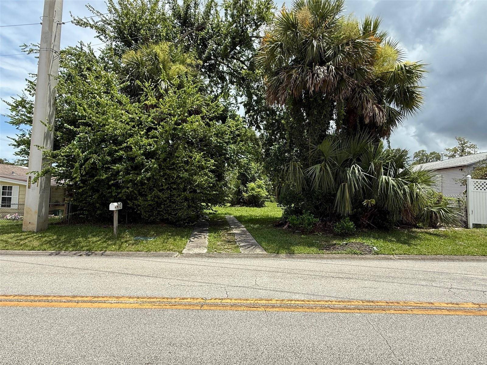 1203 13TH ST, Daytona Beach, FL 32117