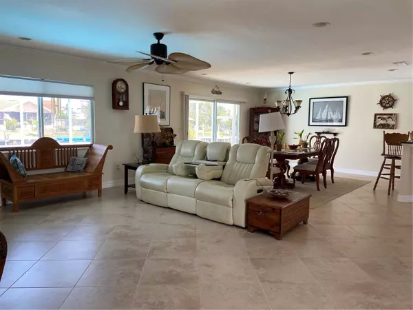 Port Charlotte, FL 33952,262 FRY TER SE
