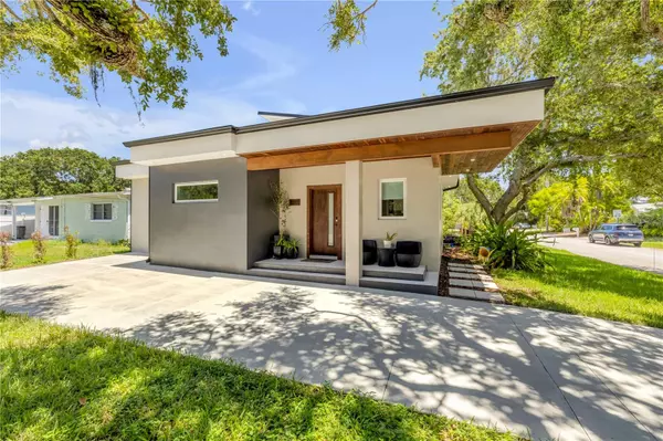 New Smyrna Beach, FL 32169,3211 SAXON DR