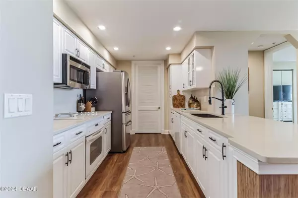 Ponce Inlet, FL 32127,4672 RIVERWALK VILLAGE CT #8203