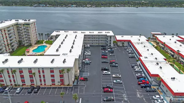 Daytona Beach, FL 32118,2801 N HALIFAX AVE #246