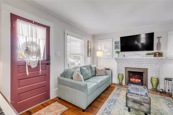 New Smyrna Beach, FL 32168,405 MAGNOLIA ST