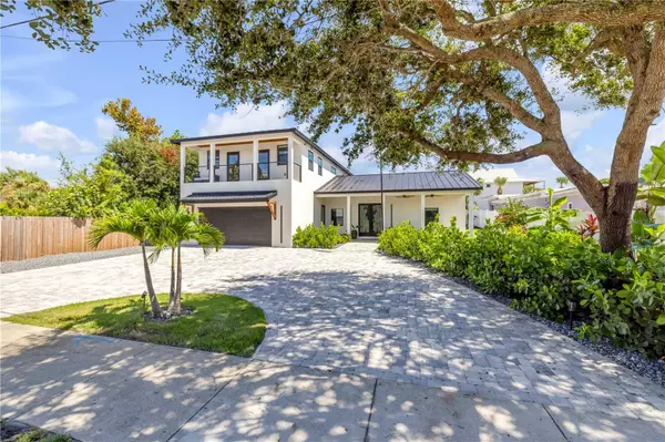 New Smyrna Beach, FL 32169,1707 N PENINSULA AVE