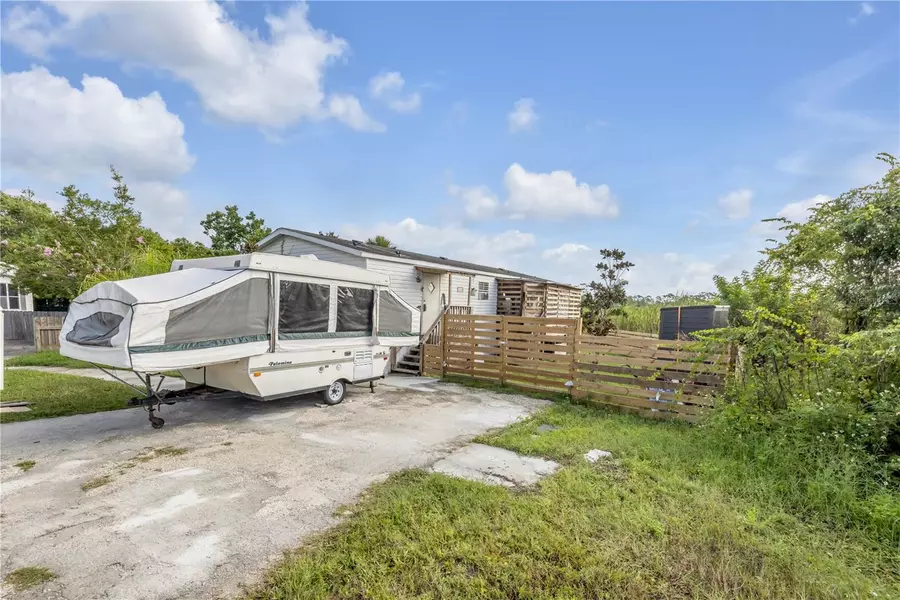 475 LESLIE DR, Port Orange, FL 32127
