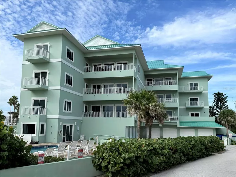 423 S ATLANTIC AVE #102, New Smyrna Beach, FL 32169