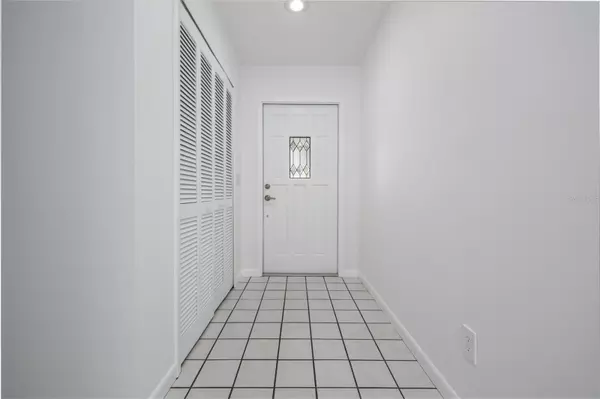 Edgewater, FL 32132,1319 ORANGE TREE DR