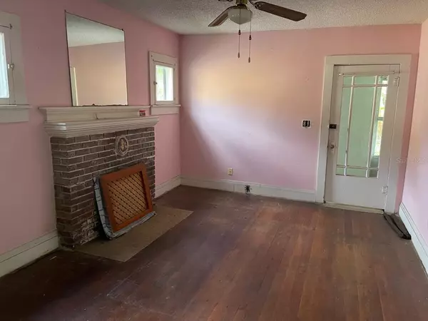 New Smyrna Beach, FL 32168,142 PARK BLVD