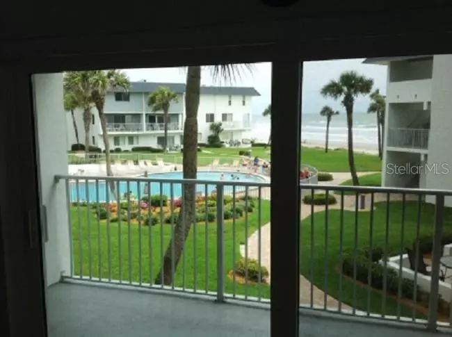 Ormond Beach, FL 32176,815 OCEAN SHORE BLVD #4A