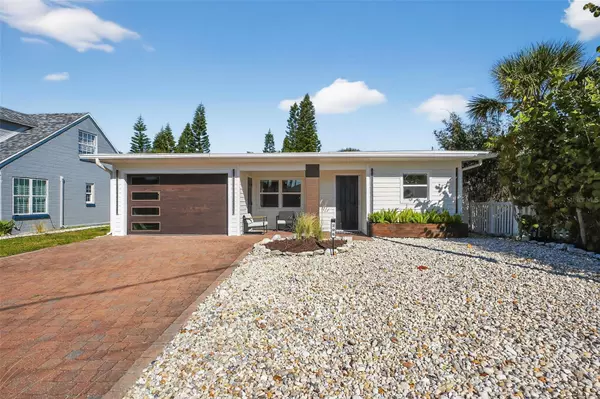 New Smyrna Beach, FL 32169,206 KIRKLAND RD