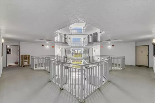 New Smyrna Beach, FL 32169,5207 S ATLANTIC AVE #426