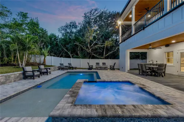 New Smyrna Beach, FL 32169,511 YUPON ST