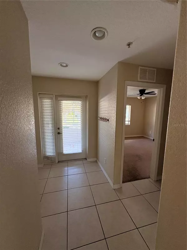 New Smyrna Beach, FL 32168,533 WAYNE AVE