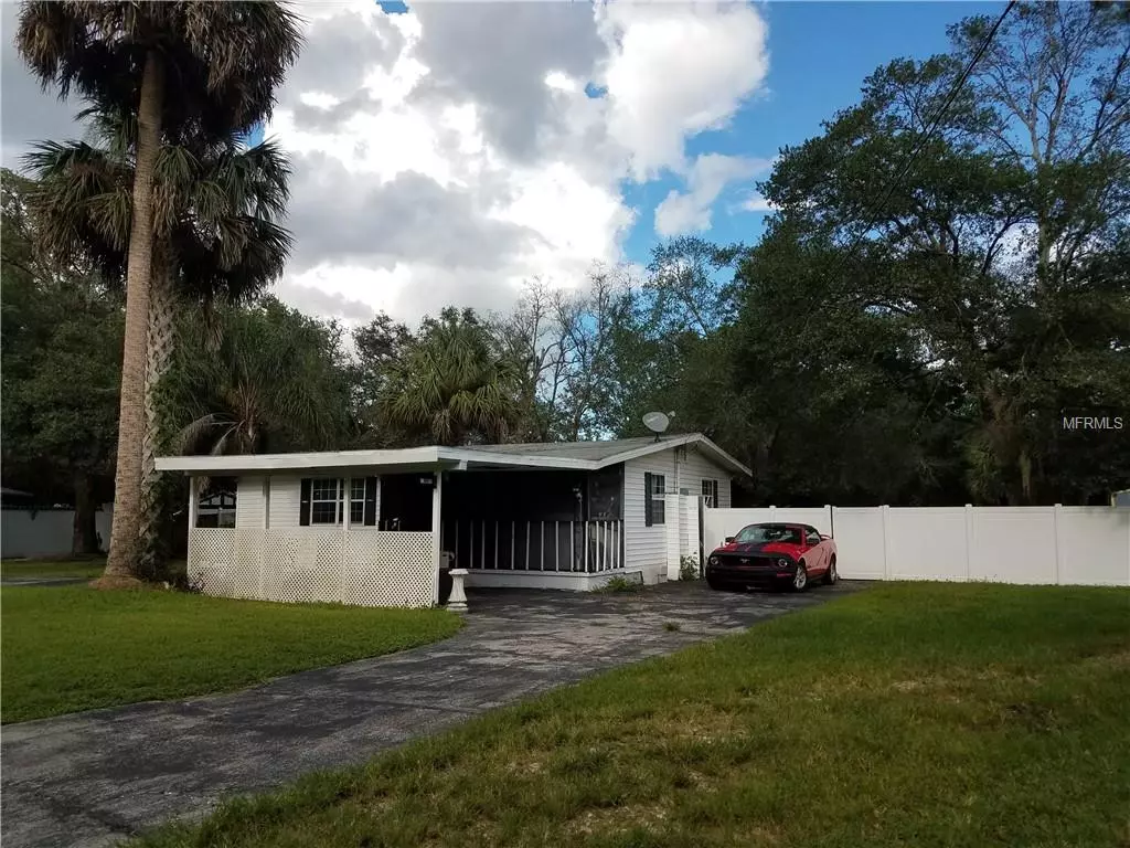 Longwood, FL 32750,919 LAKE LN