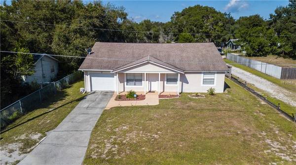 400 1ST ST, Geneva, FL 32732