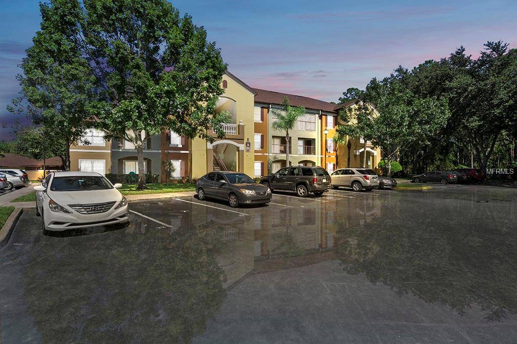 713 CREST PINES DR #217, Orlando, FL 32828