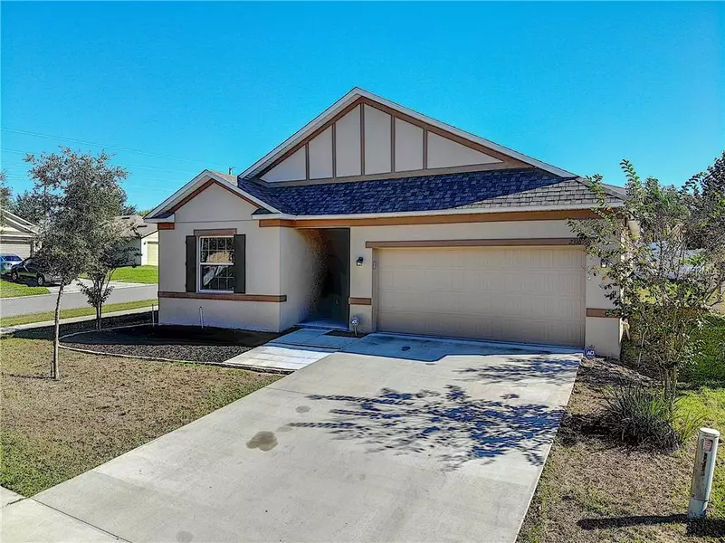 2316 NORWOOD PL, Tavares, FL 32778