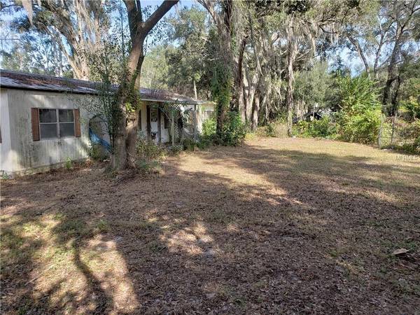 35400 LAKE JOSEPHINE DR, Fruitland Park, FL 34731