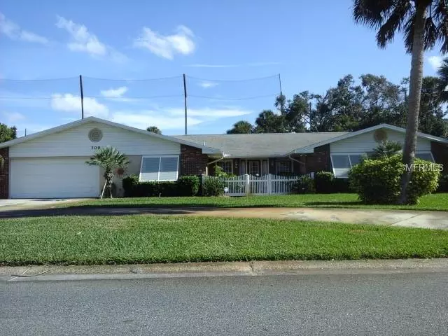 709 FAIRWAY DR, New Smyrna Beach, FL 32168