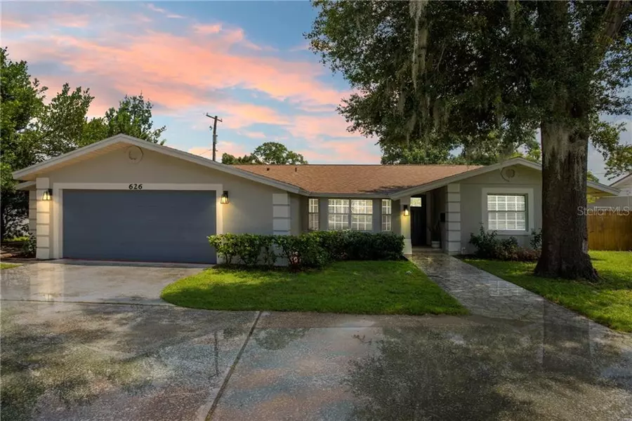 626 S LAKEMONT AVE, Winter Park, FL 32792