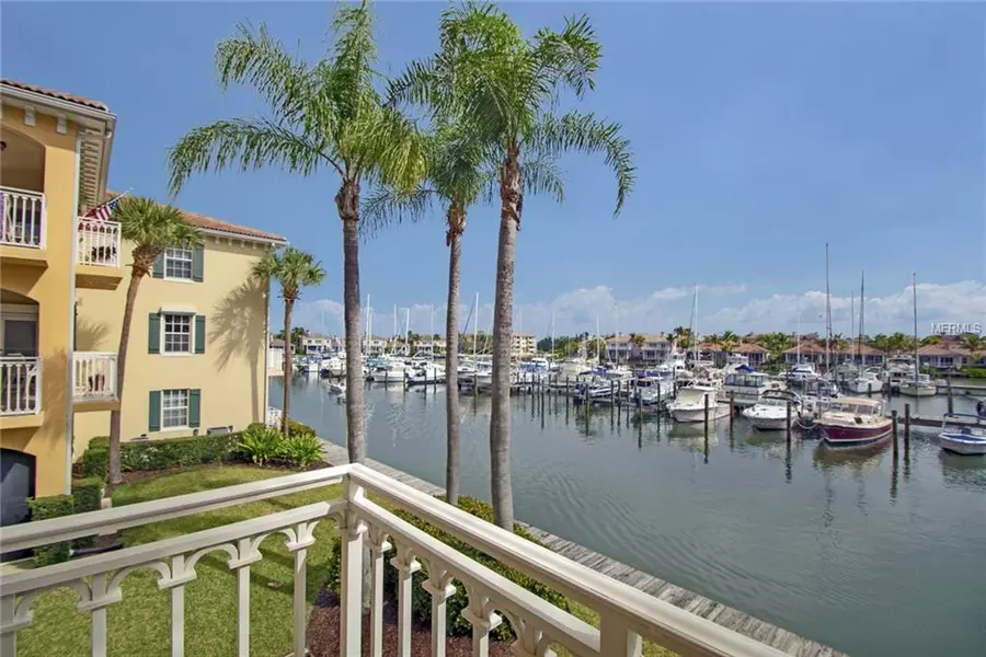 5520 N HARBOR VILLAGE DR #201, Vero Beach, FL 32967