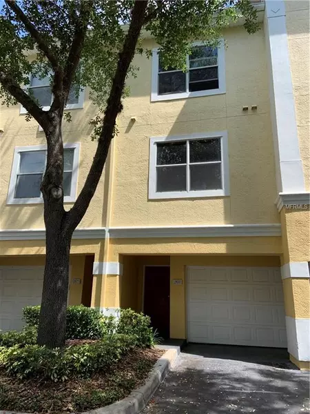 2533 SHADOW VIEW CIR #2533, Maitland, FL 32751