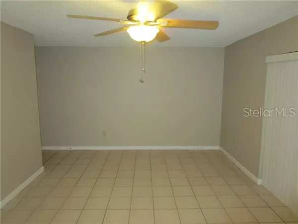 Tampa, FL 33604,9005 WESTCHESTER CIR #11