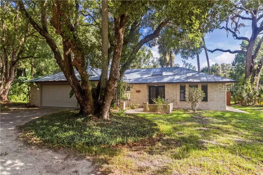 800 UPSALA RD, Sanford, FL 32771