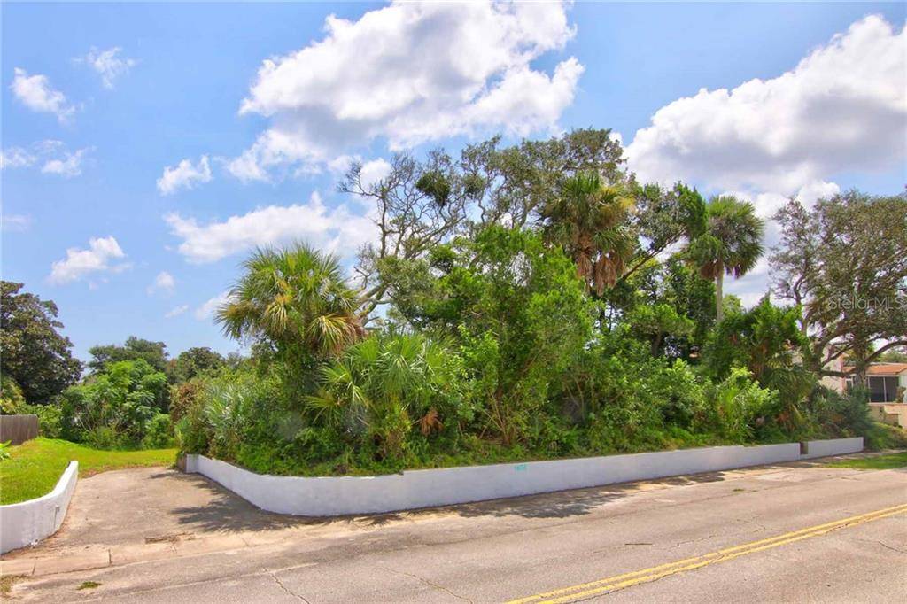 1608 N OLEANDER AVE, Daytona Beach, FL 32118