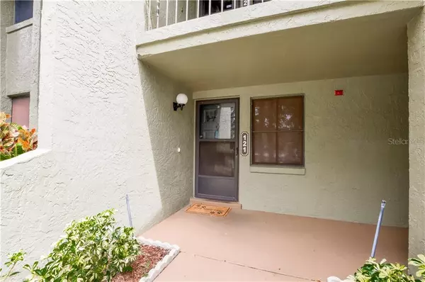 13 ESCONDIDO CT #121, Altamonte Springs, FL 32701