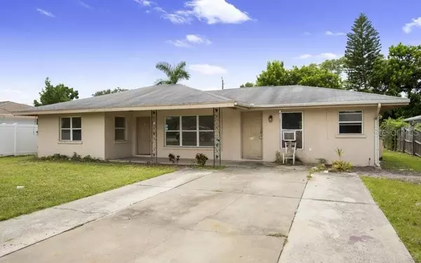 2114 JO AN DR, Sarasota, FL 34231