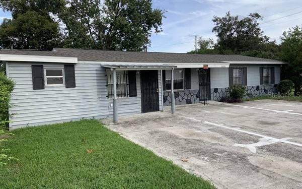 16006 CATALINA DR, Dade City, FL 33523