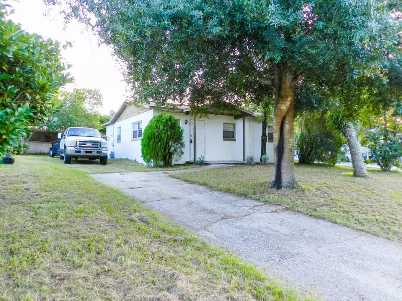 2117 PARKVIEW AVE, Leesburg, FL 34748