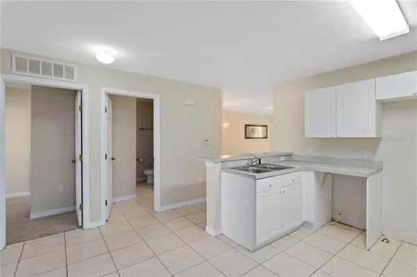 Kissimmee, FL 34746,2868 CLUB CORTILE CIR #A