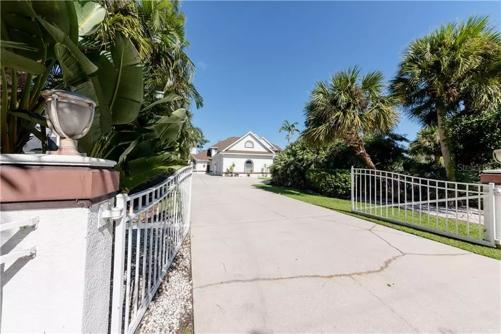 Merritt Island, FL 32952,1820 MILI AVE