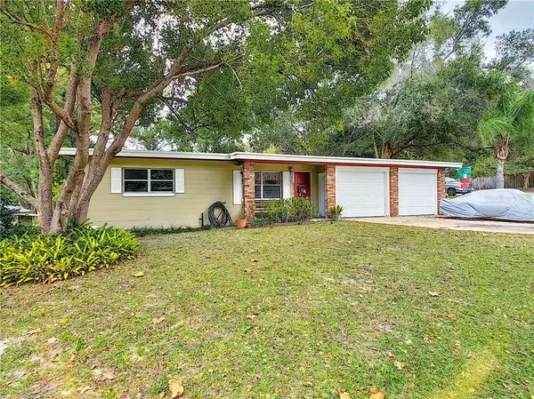 553 E HILLCREST ST, Altamonte Springs, FL 32701