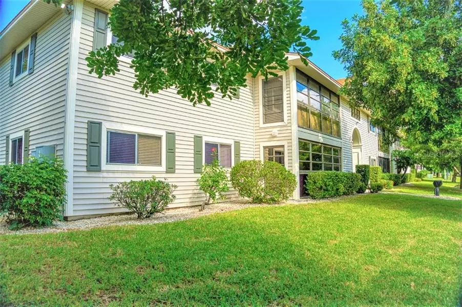 8121 S WOODS CIR #15, Fort Myers, FL 33919