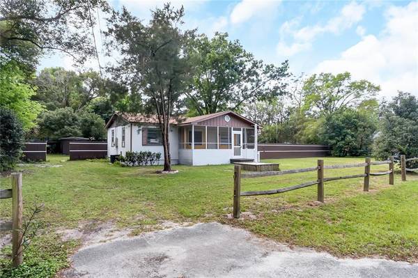 2210 GRANT AVE, Eustis, FL 32726