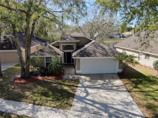2194 WEKIWA OAKS DR, Apopka, FL 32703