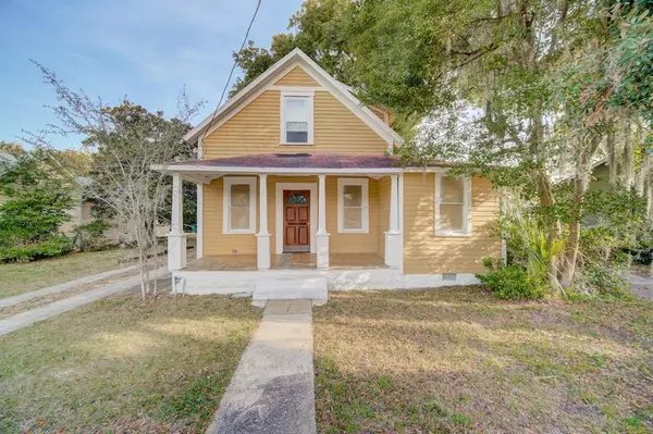 315 E LEMON AVE, Eustis, FL 32726