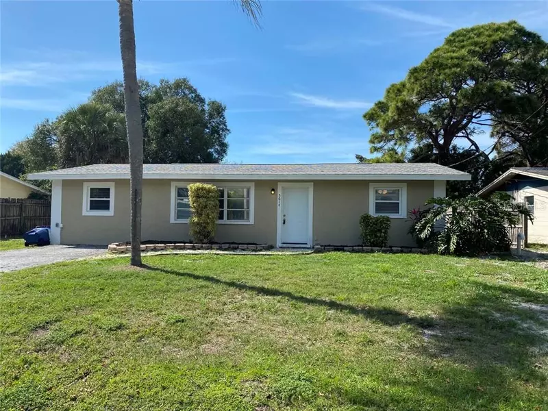 5614 NUTMEG AVE, Sarasota, FL 34231