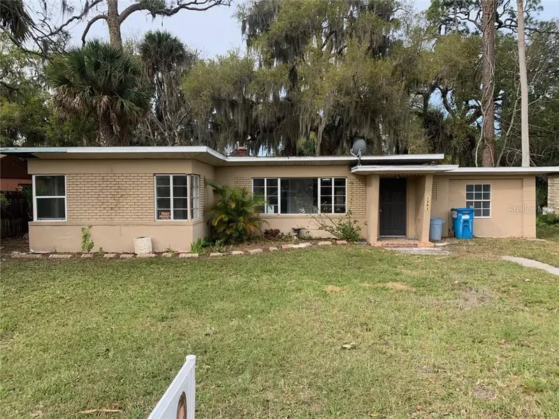 1304 PALMETTO ST, New Smyrna Beach, FL 32168