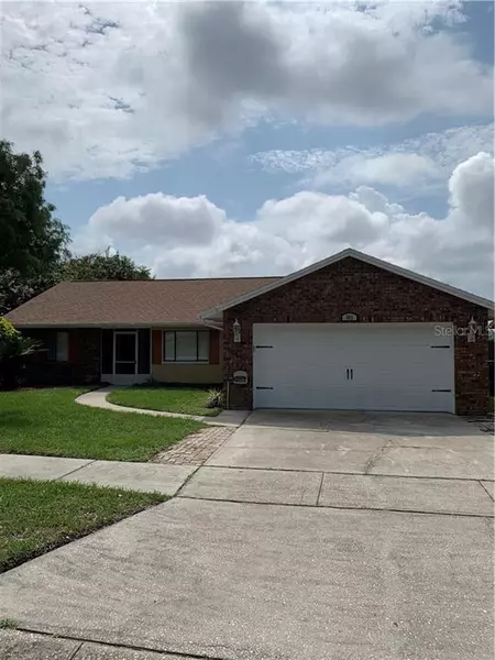 561 LAKE DOE BLVD #1, Apopka, FL 32703