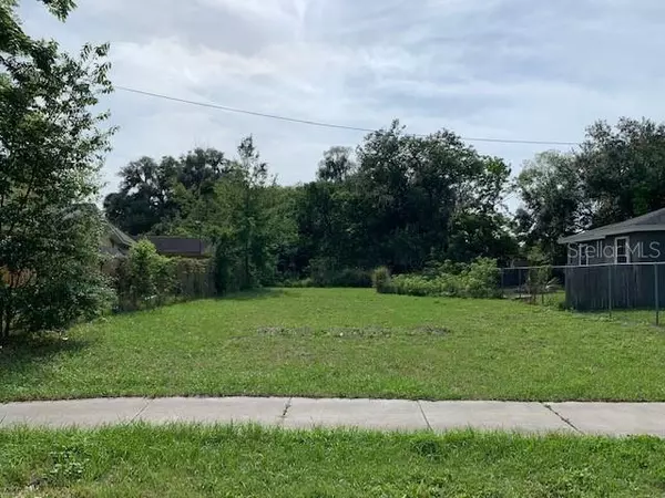 716 HICKORY AVE, Sanford, FL 32771
