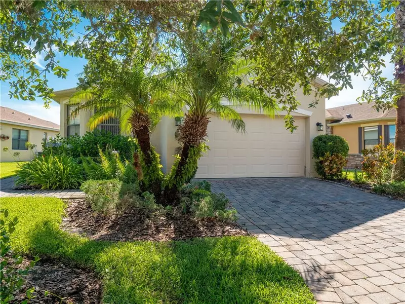 945 GRAND CANAL DR, Poinciana, FL 34759