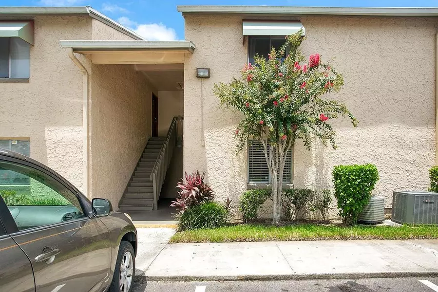 4419 S SEMORAN BLVD #4, Orlando, FL 32822