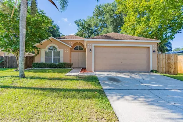 1568 STEFAN COLE LN, Apopka, FL 32703